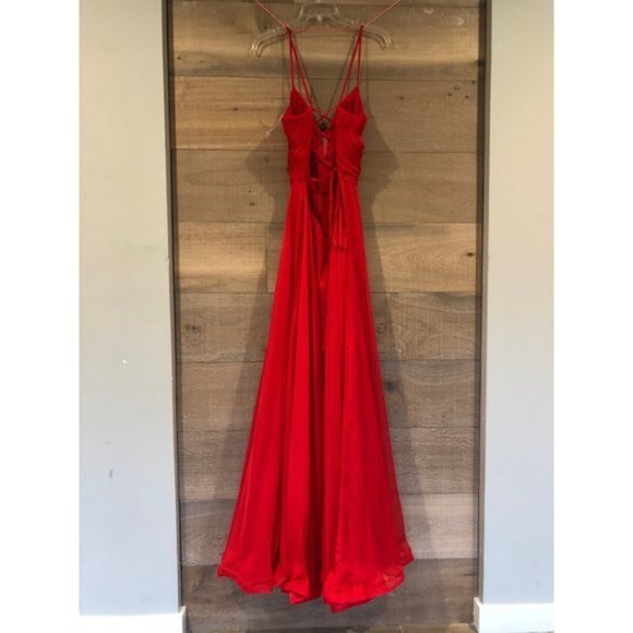 La Femme women's red chiffon gown dress size 8 NWOT - Picture 6 of 7